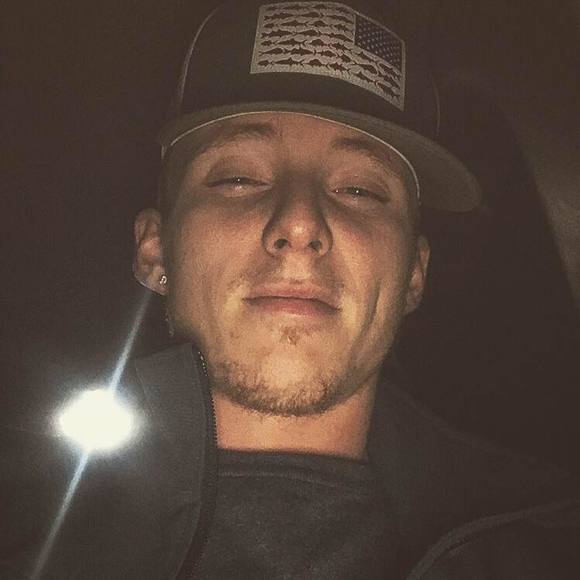 Meet your Posher, Chris - Picture 1 of 1